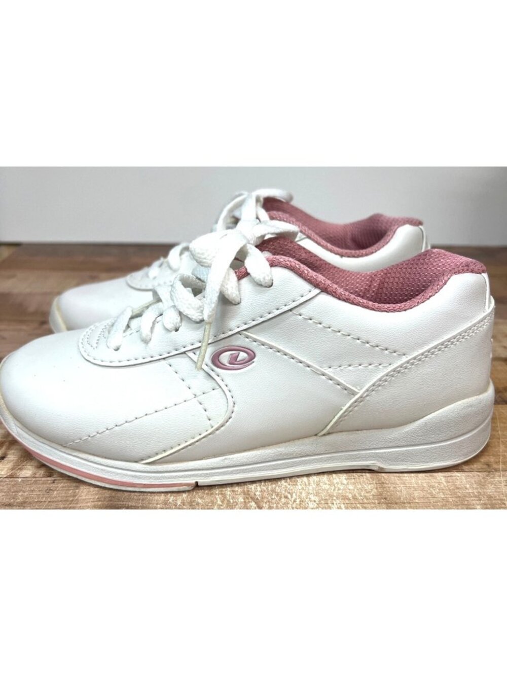 TS Dexter Raquel III Women’s Bowling Shoes White Pink Size 6M B1826-7 NOS